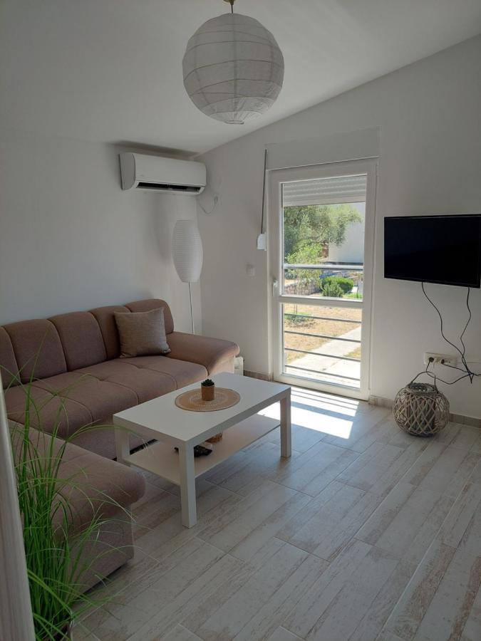 Apartmani.Sutomore Luaran gambar
